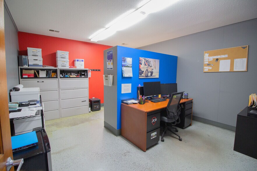 More Photos Of 9350 Shaver Rd, Portage Manufacturing For Lease