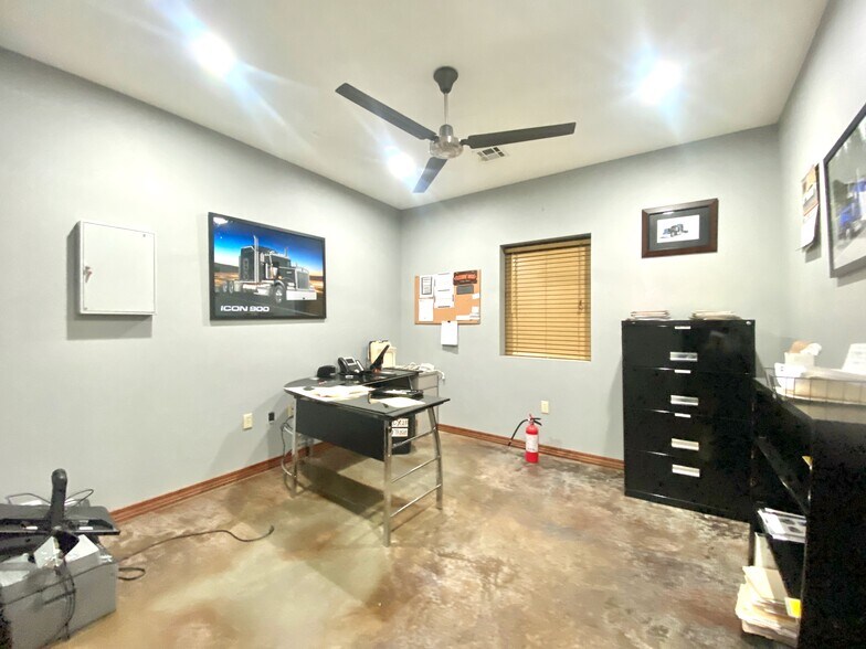 More Photos Of 2412 County Lane 175, Carthage Industrial For Sale