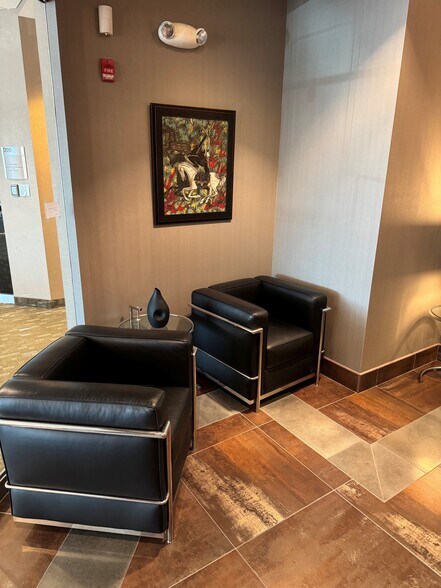 More Photos Of 7226 Lee Deforest Dr, Columbia Medical For Sale