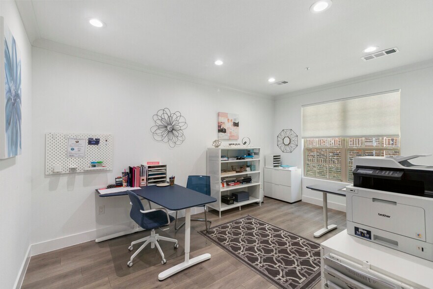 More Photos Of 2681 MacArthur Blvd, Lewisville Medical For Sale