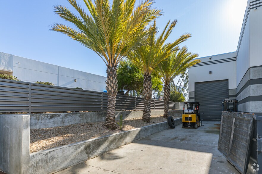More Photos Of 2937 Norman Strasse Rd, San Marcos Warehouse For Lease