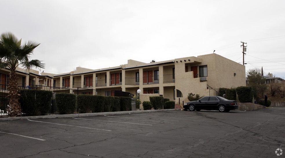 More Photos Of 170 Coolwater Ln, Barstow Hotel For Sale