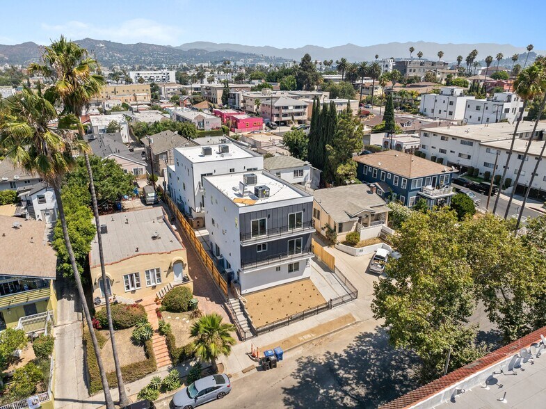 More Photos Of 4513 Rosewood Ave, Los Angeles Apartments For Sale