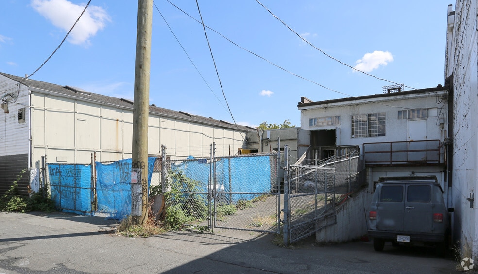 More Photos Of 821 Hastings St E, Vancouver Storefront Retail Residential For Lease