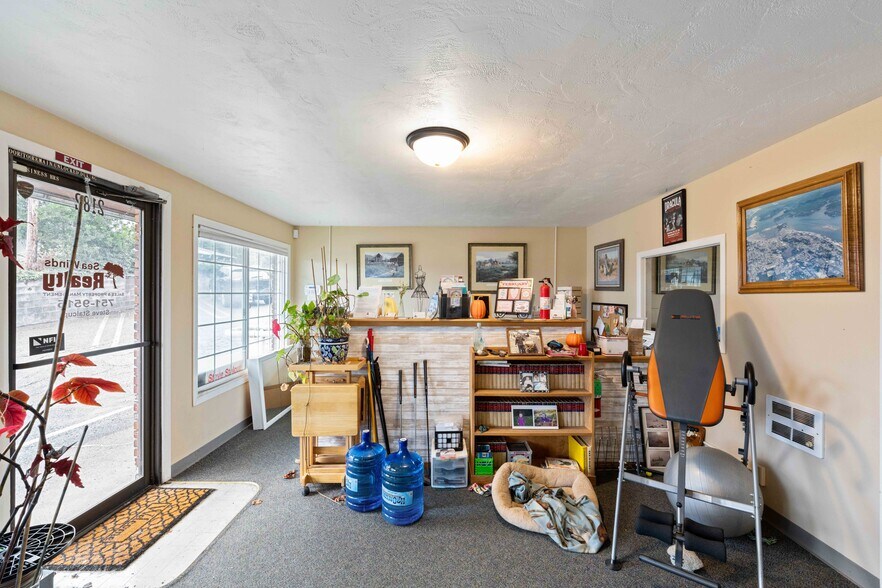 More Photos Of 2184 Broadway Ave, North Bend Office For Sale