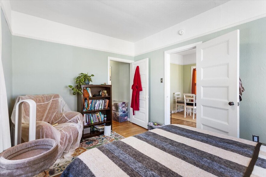More Photos Of 3110 California St, Berkeley Multifamily For Sale
