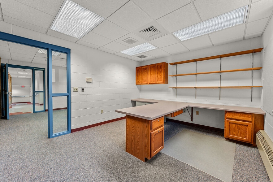 More Photos Of S5864 State Highway 23, Loganville Light Distribution For Sale