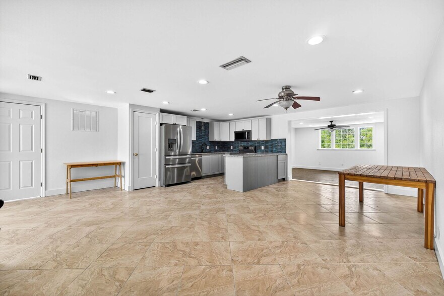 More Photos Of 3225 W Shell Point Rd, Ruskin Apartments For Sale