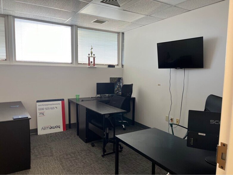 More Photos Of 446-450 Union Blvd, Allentown Medical For Lease