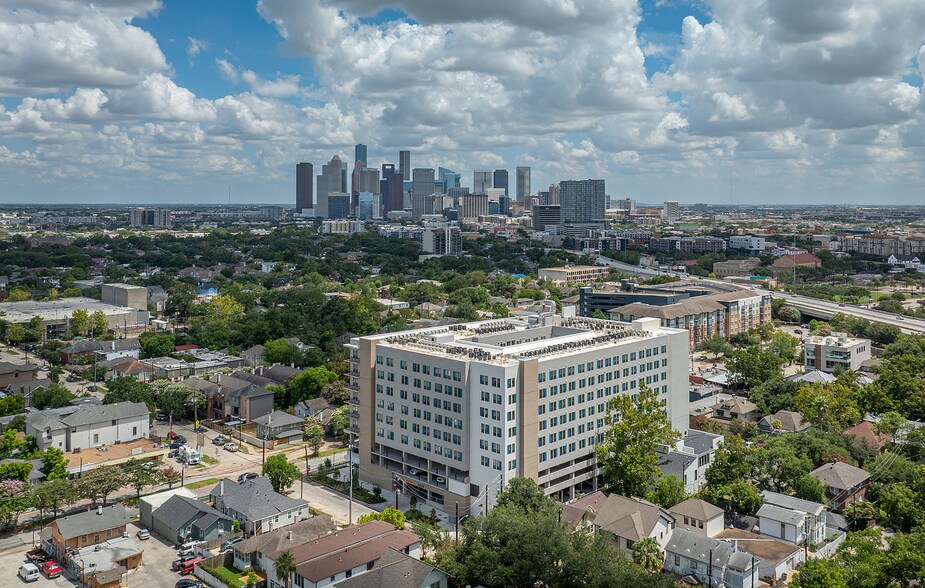 More Photos Of 713 Richmond Ave, Houston Apartments For Lease