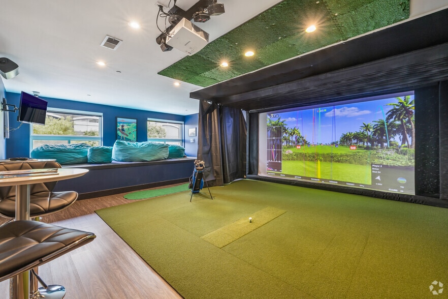 More Photos Of 100 Aqua Way, Newport Apartments For Lease