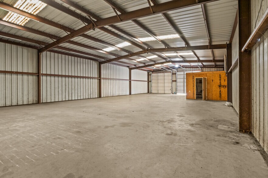 More Photos Of 15 County Road 1030, Mount Pleasant Industrial For Sale