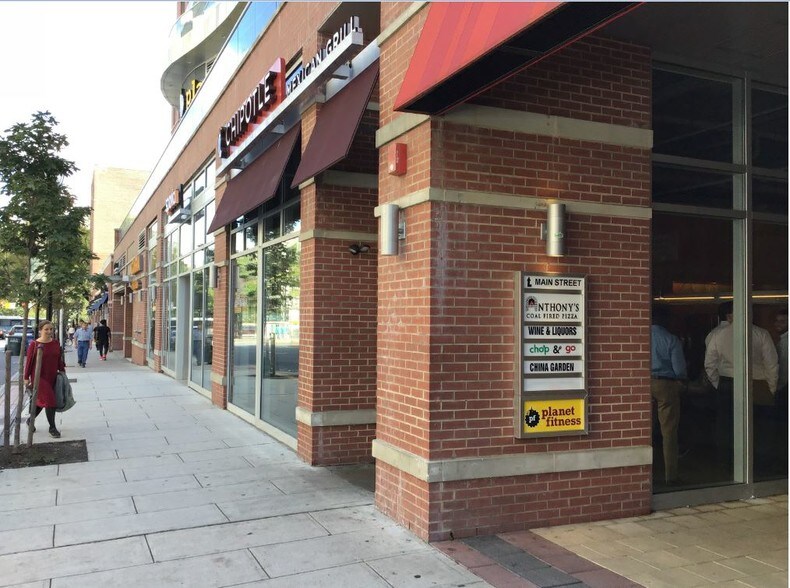 More Photos Of 250-270 Main St, White Plains Hotel For Lease