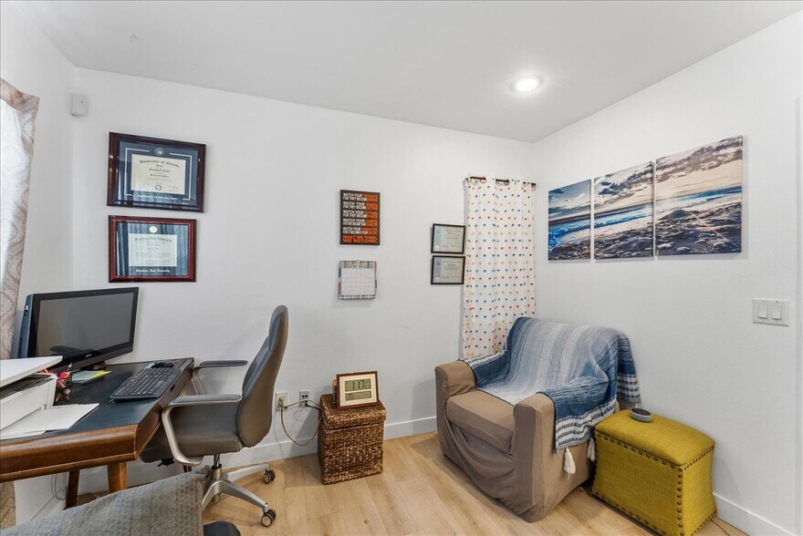 More Photos Of 438 Pyramid Way, Sparks Office For Sale