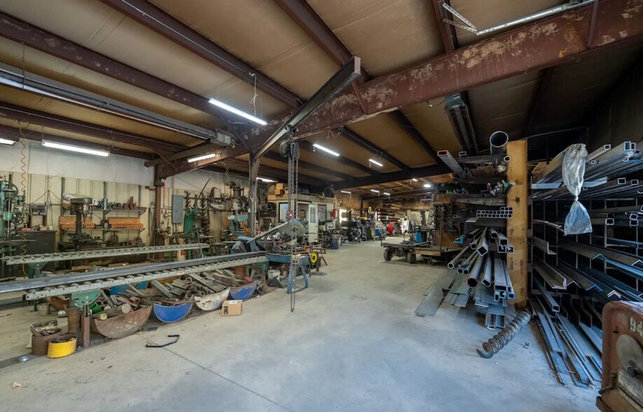 Primary Photo Of 1970 Illinois 16, Shelbyville Land For Sale