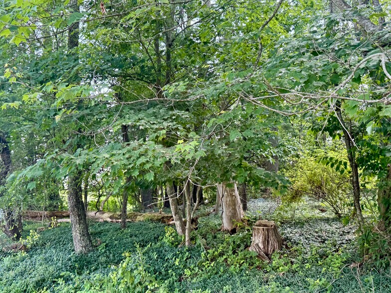 More Photos Of 1388 Ritter Dr, Daniels Freestanding For Sale