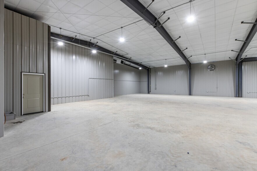 More Photos Of 5824 New Nashville Hwy, Murfreesboro Warehouse For Sale
