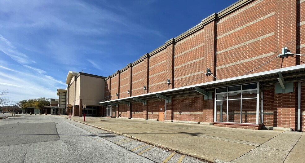 More Photos Of 3606 Mayfield Rd, Cleveland Heights General Retail For Lease