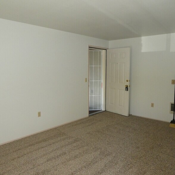 More Photos Of 8936-8998 SE 79th Pl, Portland Apartments For Sale
