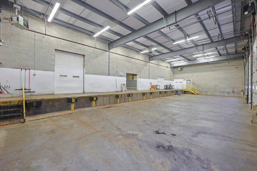 More Photos Of 125 Liberty St, Brockton Manufacturing For Lease