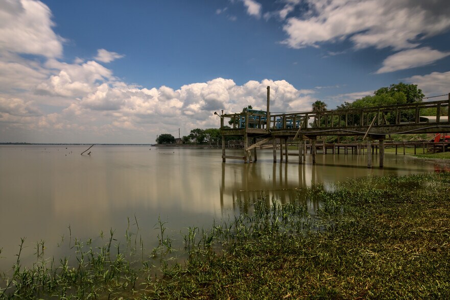 More Photos Of 101 Campbell Rd 3, Sandia Trailer Camper Park For Sale
