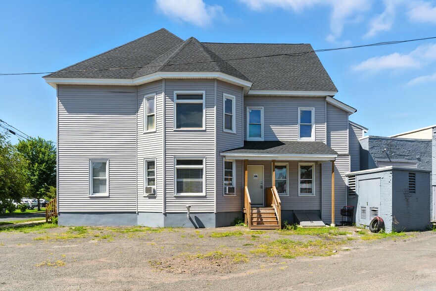 More Photos Of 178 New Bridge St, West Springfield Warehouse For Sale