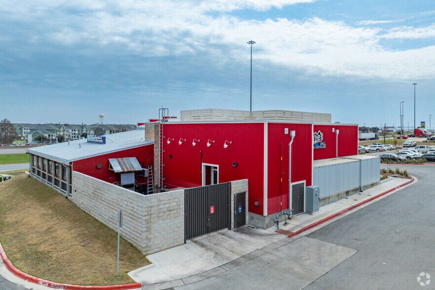 More Photos Of 19200 S Interstate 35 Frontage Rd, Kyle Restaurant For Sale