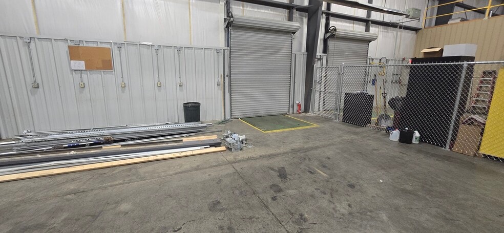 More Photos Of 145 Iron Horse Dr, Charleston Industrial For Lease