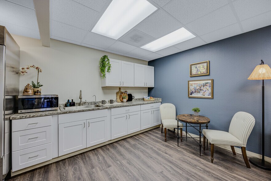 More Photos Of 75 Printers Pky, Colorado Springs Coworking Space