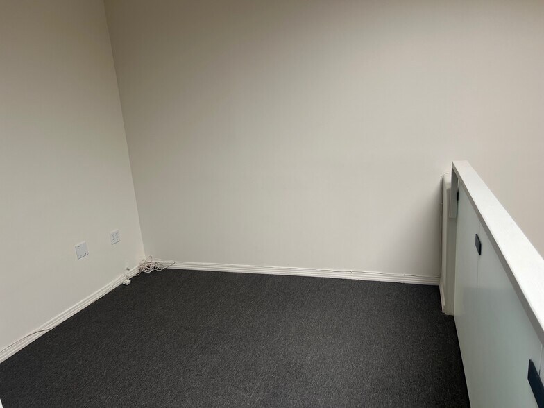 More Photos Of 3431 Wesley St, Culver City Loft Creative Space For Lease