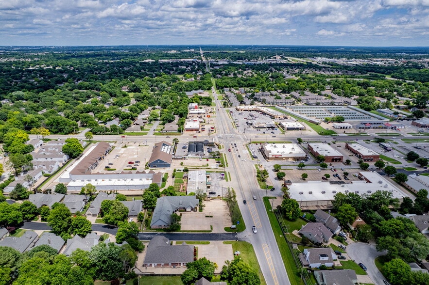 More Photos Of 6119 E 91st St, Tulsa Office For Sale