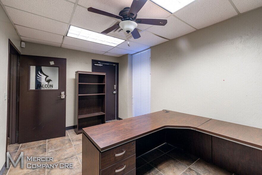 More Photos Of 1635 SE 29th St, Oklahoma City Warehouse For Sale