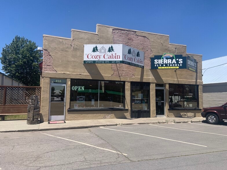 Primary Photo Of 212-216 Main St, Chester General Retail For Sale