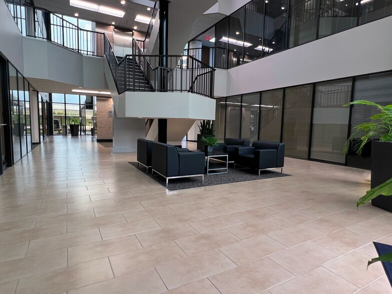 More Photos Of 16360 Park Ten Place Dr, Houston Office For Lease