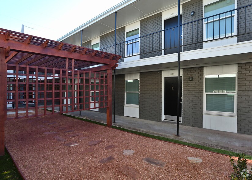 More Photos Of 5601 Birchman Ave, Fort Worth Apartments For Sale