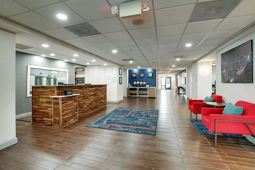 More Photos Of 5723 Heritage Crossing Dr, Glen Carbon Hotel For Sale