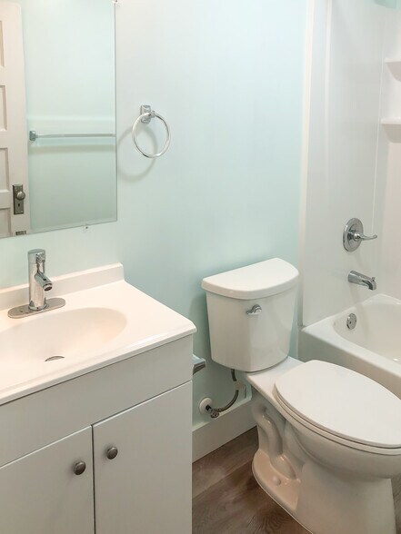 More Photos Of 55 Main St, Garden City Office Residential For Sale