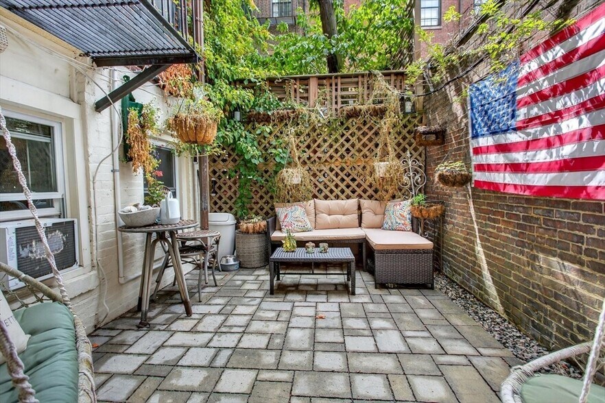 More Photos Of 130 Myrtle, Boston Apartments For Sale