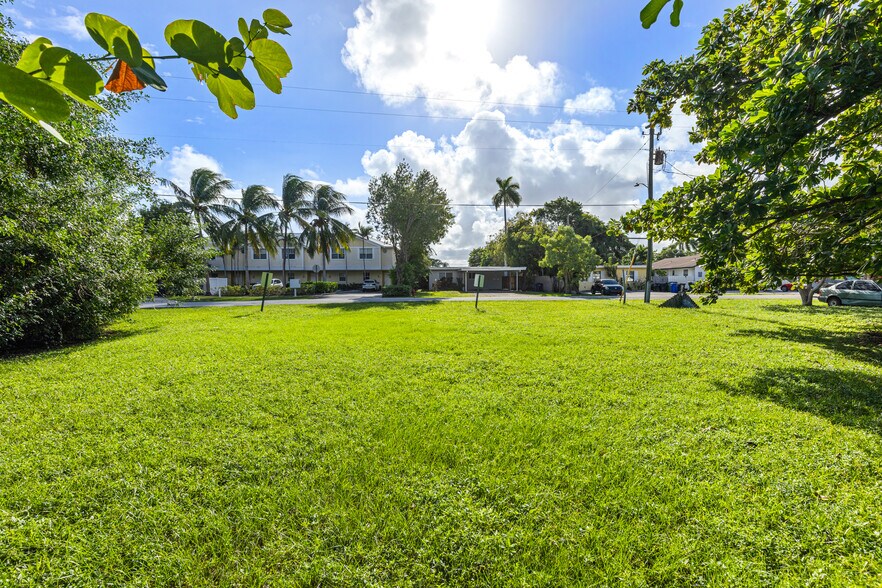 More Photos Of 827 NE 14th Pl, Fort Lauderdale Land For Sale