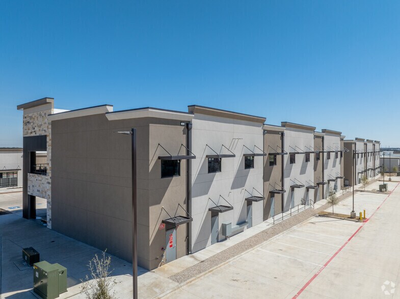 More Photos Of 15101 Ronald Reagan Blvd, Leander, TX 78641, Unite, Leander Unknown For Lease