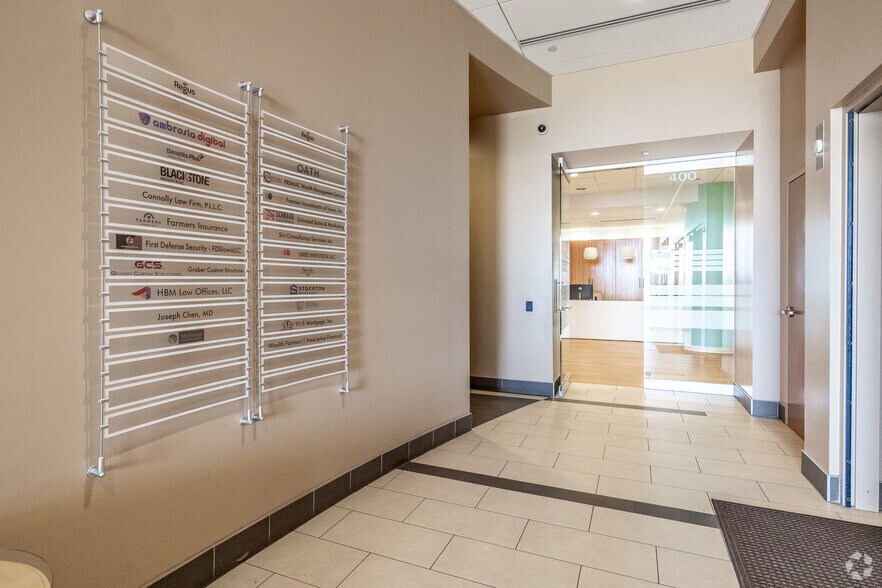 More Photos Of 5550 Wild Rose Ln, West Des Moines Coworking Space