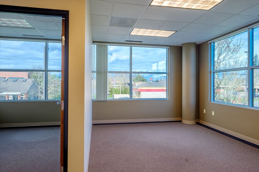 More Photos Of 1406 SE 164th Ave, Vancouver Office For Lease