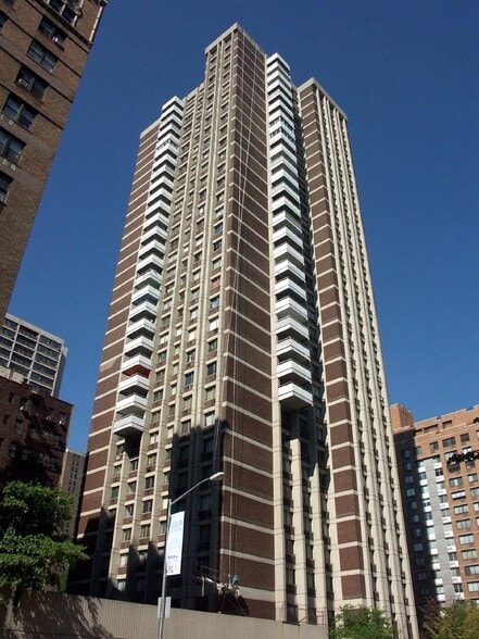 More Photos Of 721 Columbus Ave, New York Apartments For Lease