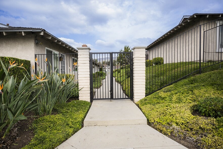 More Photos Of 319 W Lambert Rd, Brea Apartments For Sale