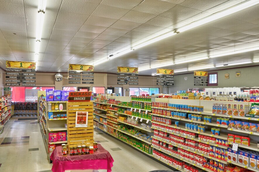 More Photos Of 810 Highway 73, Floodwood General Retail For Sale