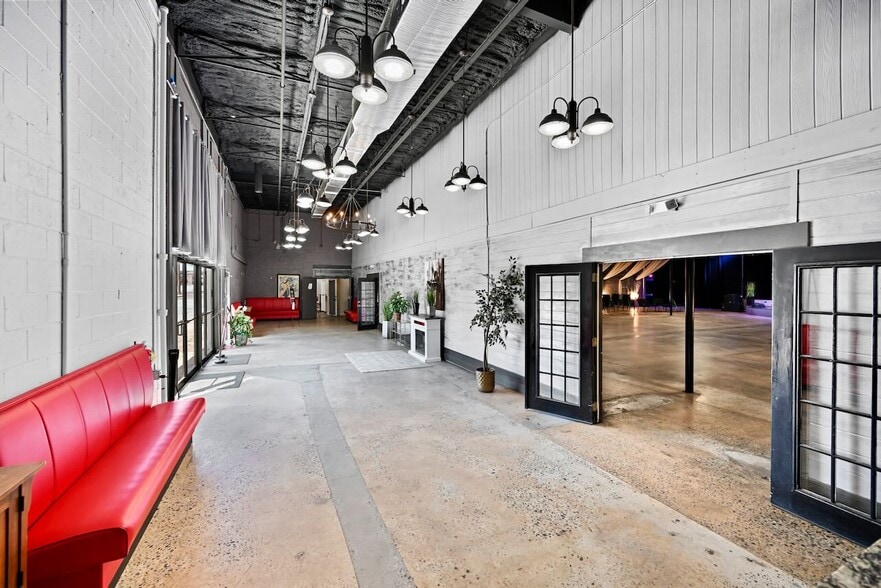 More Photos Of 3418 Dogwood Dr, Hapeville Religious Facility For Sale