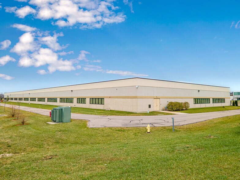 More Photos Of 1876 Waycross Rd, Cincinnati Office For Sale