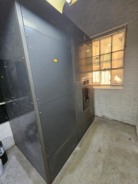 More Photos Of 555 Warren St, Phillipsburg Warehouse For Sale