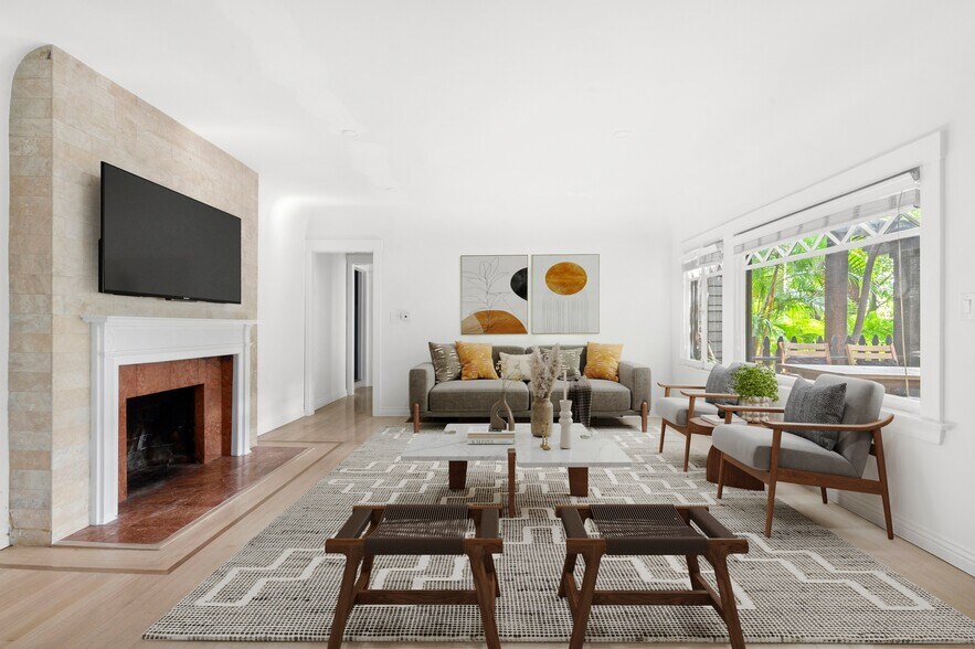 More Photos Of 1908 Hillcrest Rd, Los Angeles Apartments For Sale