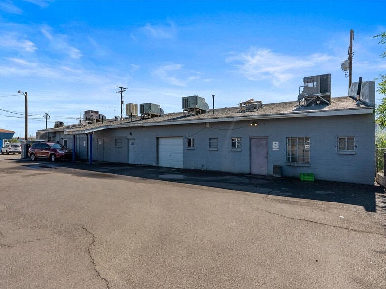 More Photos Of 301-309 S Kietzke Ln, Reno General Retail For Sale
